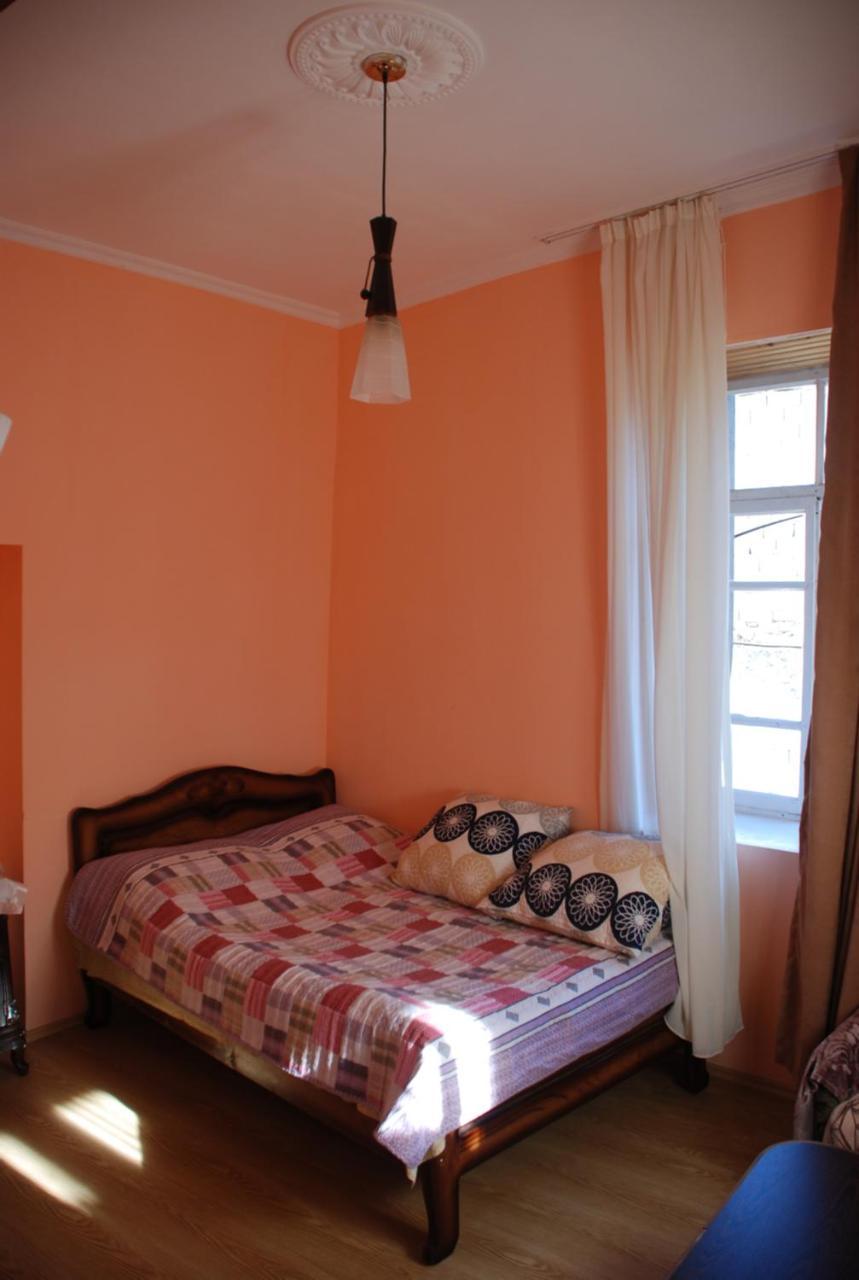 Dodo Japaridze Guesthouse Mestia Extérieur photo